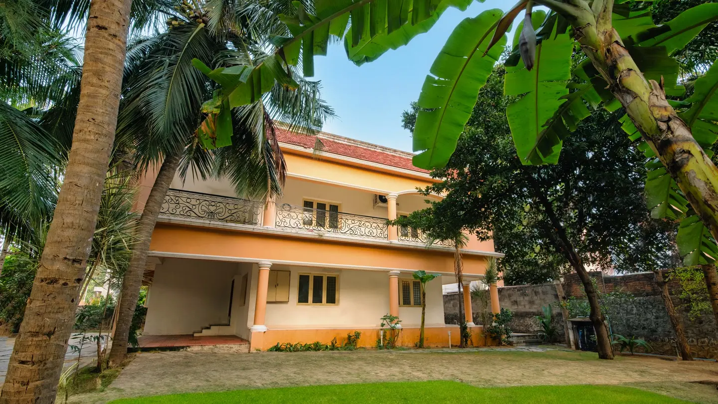 ECR Sapphire Beach House seen from the garden
